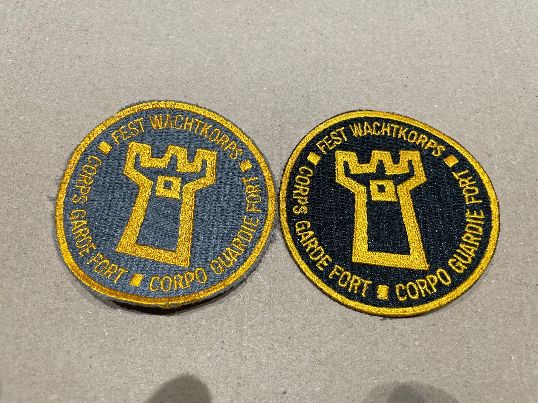 Armée suisse Insignes: 2 Patch Corps Garde Fort – D'occasion à Oberiberg par stab