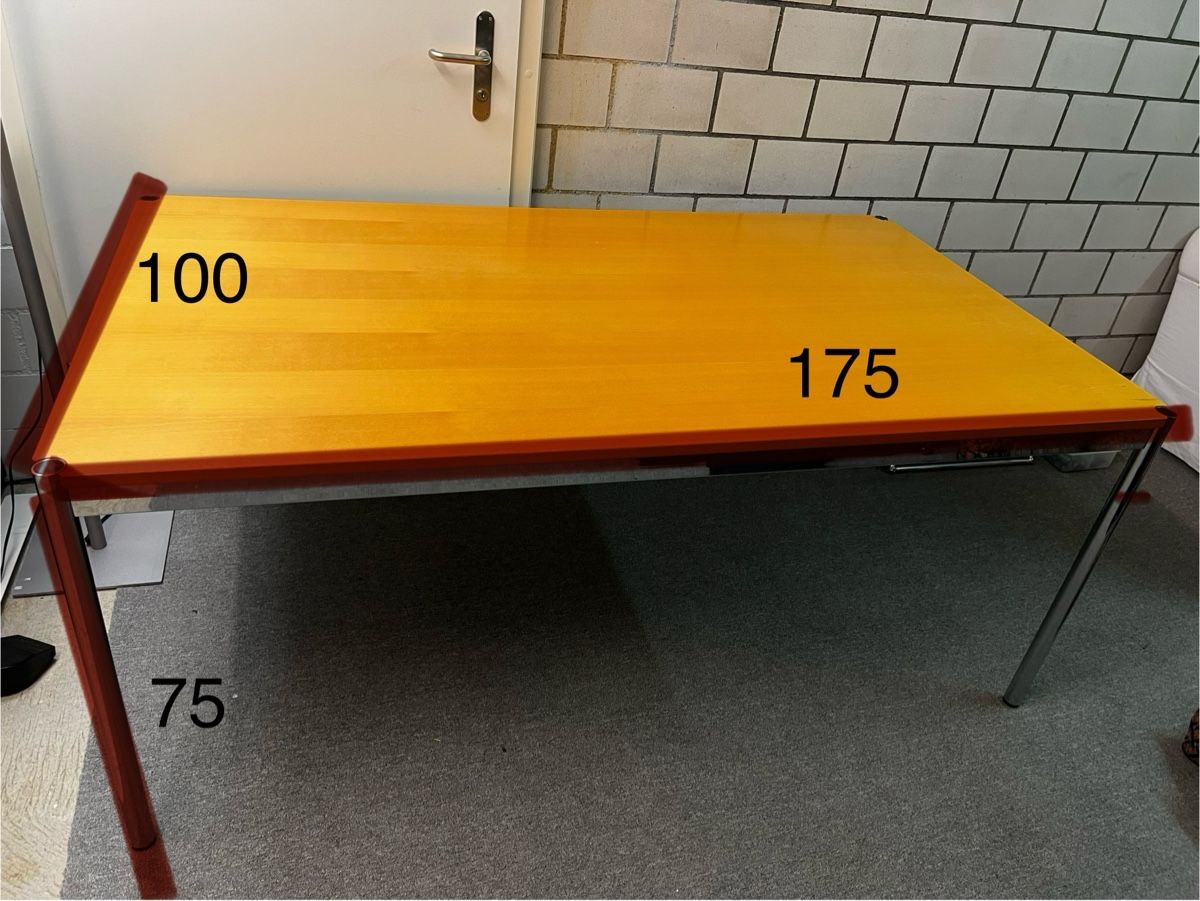 Scrivanie: USM Haller – Usato da Egg b. Zürich venduto da b-momo