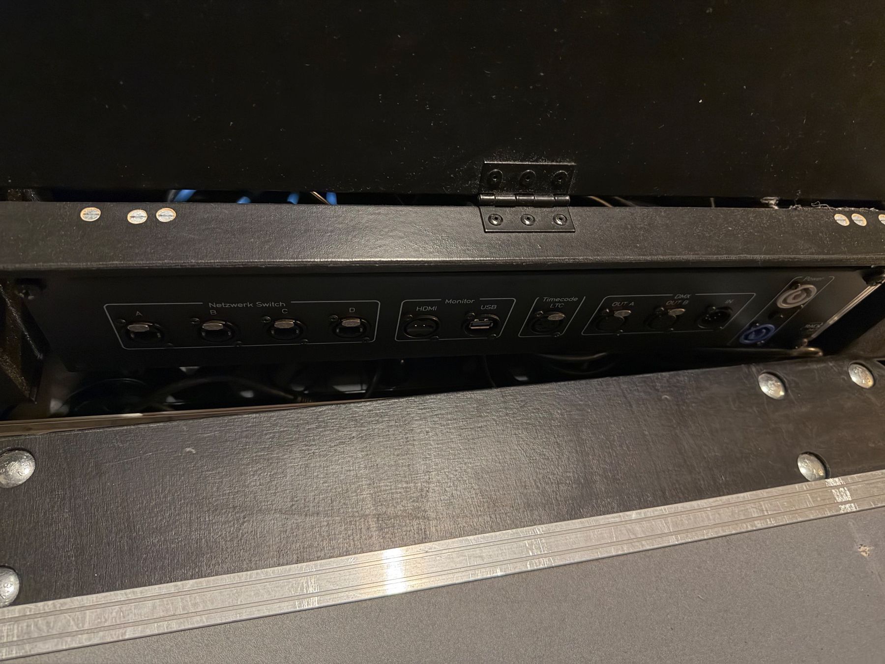 Console di mixaggio: MA Lighting grandMA 3 command wing inkl Case und Mac mini – Usato da Kreuzlingen venduto da noahmkurz 5