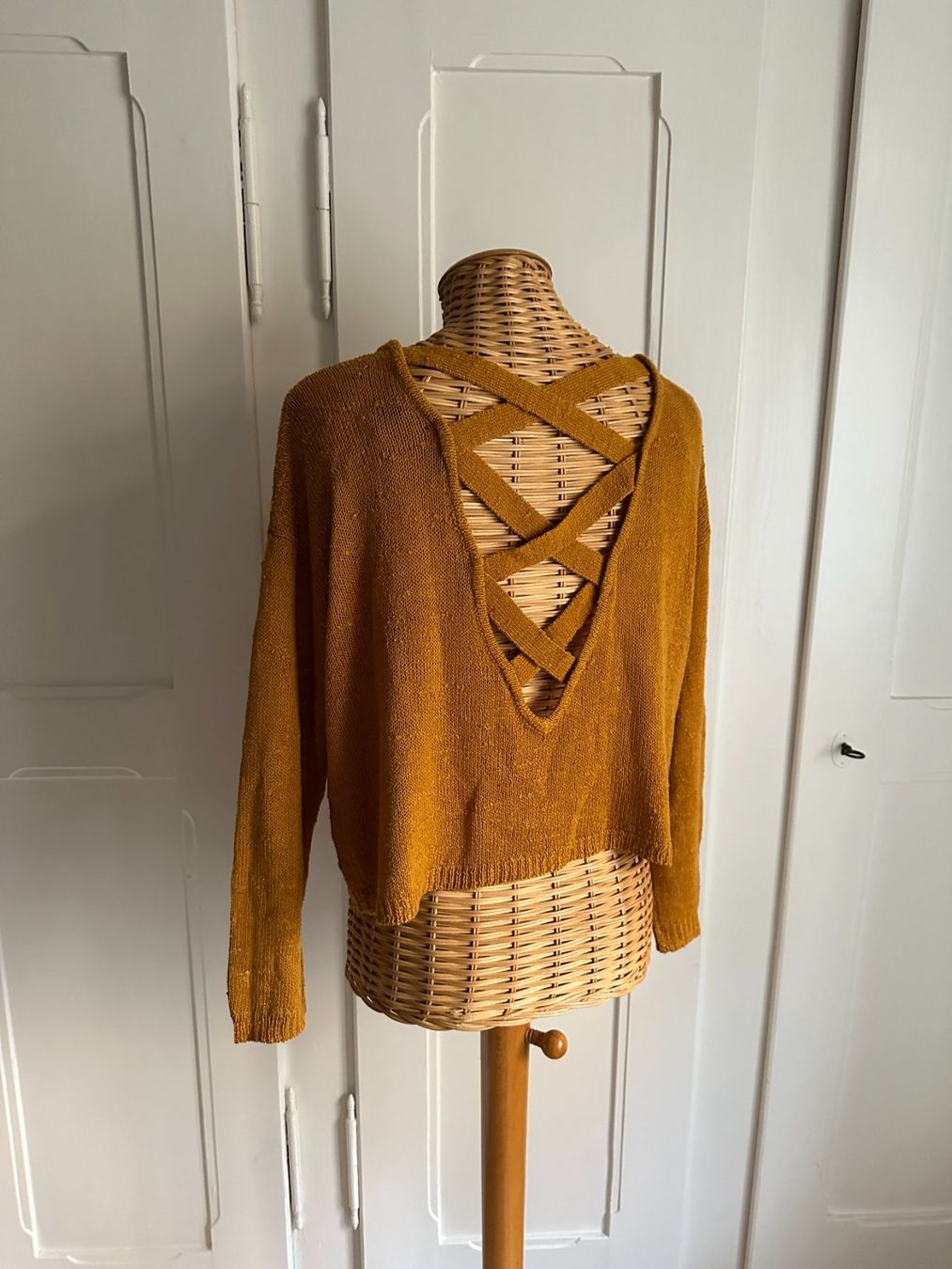 Pulls & Sweat-shirts: FOREVER 21 - Strickpullover senfgelb S – D'occasion à Zürich par Diazaio 2