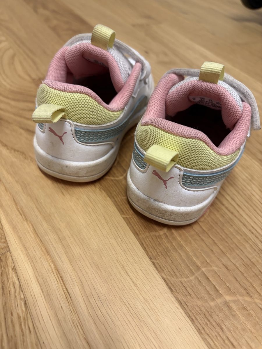 Puma Scarpe per ragazze: Puma Gr. 23 Mädchen – Usato da Frauenkappelen venduto da SSCN01 1
