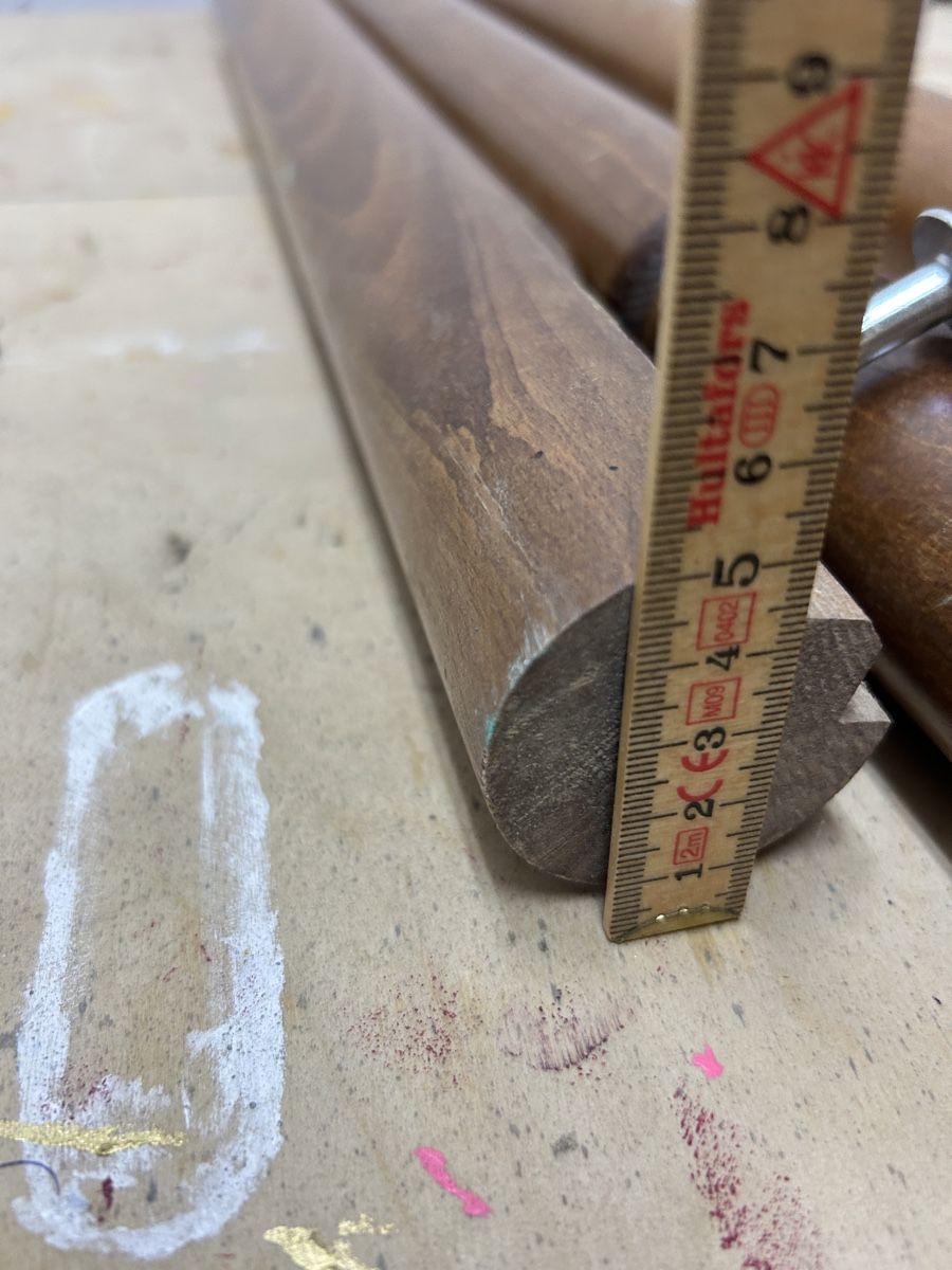 Autre mobilier: 3 Holzbeine, Tischbeine – D'occasion à Uster par Stromboli7 6