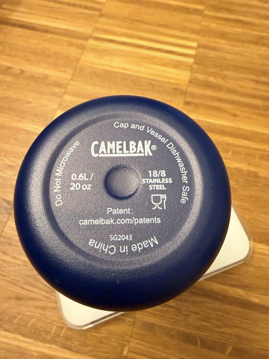 Camelbak Gourdes & Thermos: Camelbak Trinkflsche Thermo – Neuf (Voir description) à Zürich par Mutsch7 2