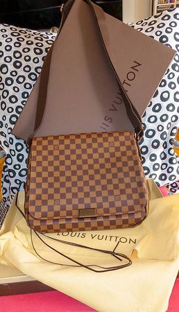 Neue Louis Vuitton Herrentasche Damier Ebene Canvas