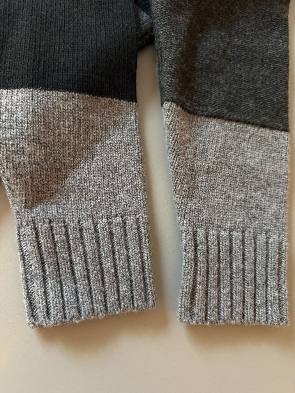 Off-White Pullover & Sweatshirts: Off-White Wollpullover,  Grösse XS, Top Zustand! – Gebraucht aus Bonstetten von Goodbuy1 2
