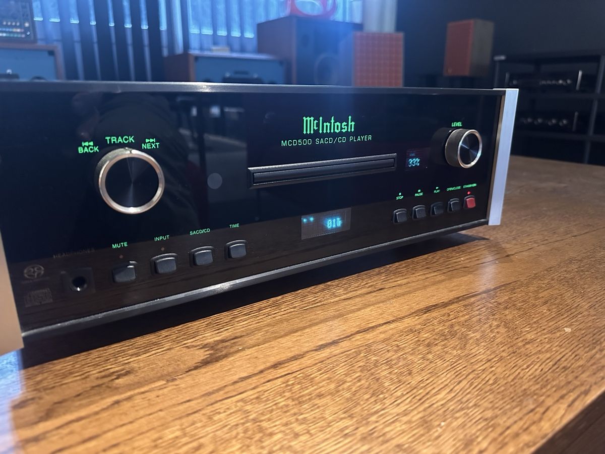 McIntosh Lettore multimediale & Streamer: Mcintosh MCD 500 Sacd/ cd player – Usato da Vevey venduto da Dborg 2
