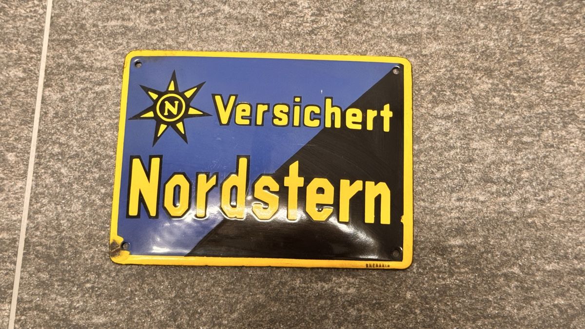 Insegne: Nordstern Emailschild gewölbt – Usato da Bubikon venduto da omitha1 1