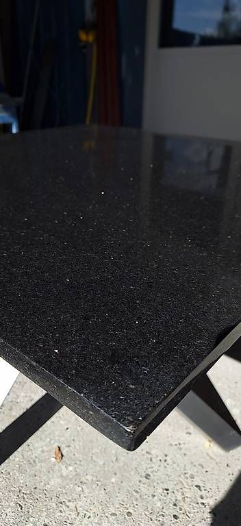 Tische: Granittisch  – Gebraucht aus Lyss von Ursprung1 1