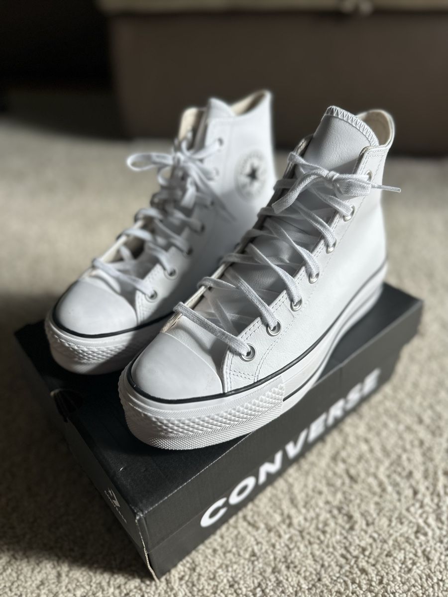 Converse Scarpe da uomo: Converse Leder Gr. 39 einmal getragen  – Nuovo (secondo la descrizione) da Schaffhausen venduto da MX02