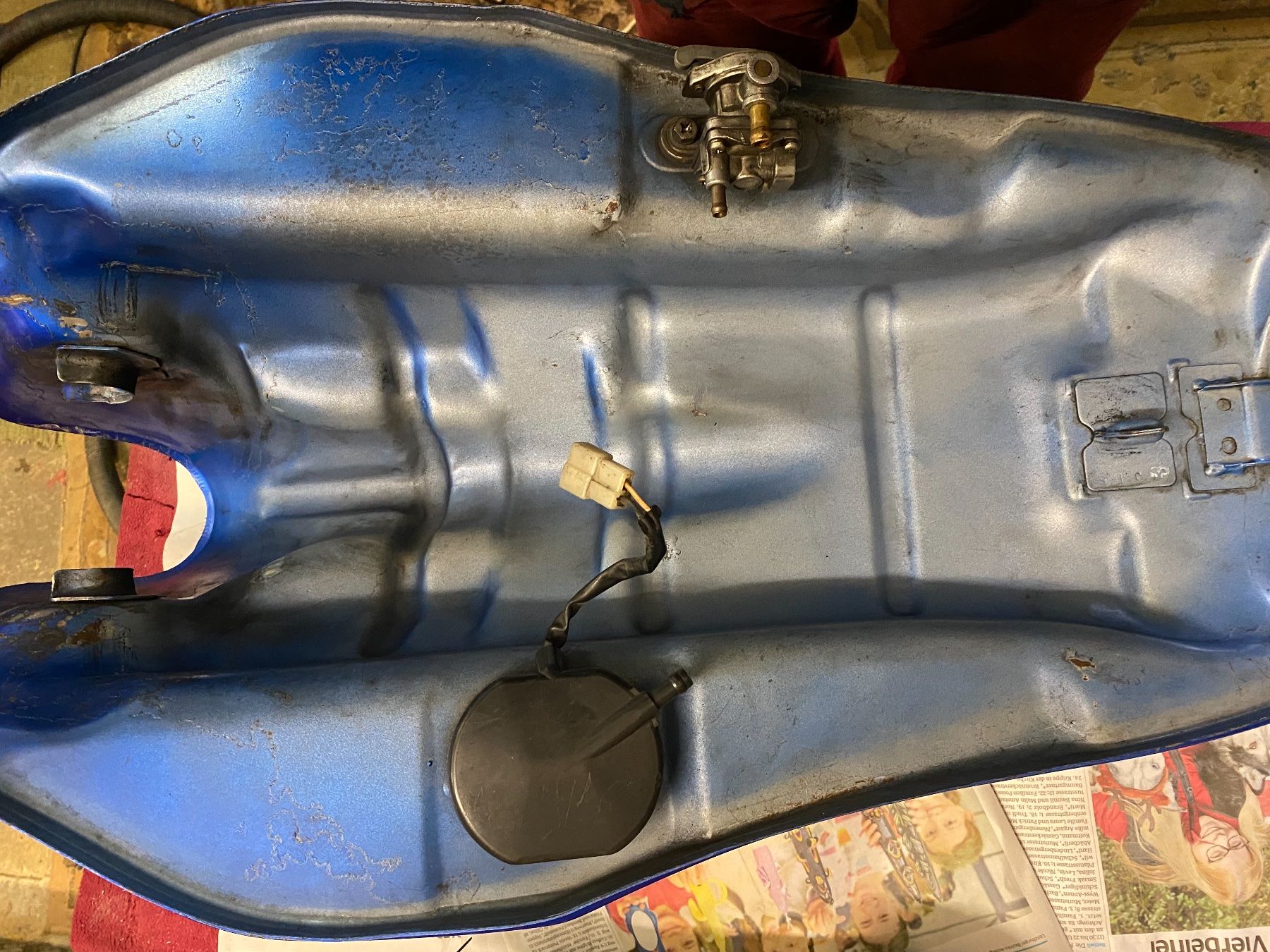 Kawasaki Accessori per altri veicoli: Tank Kawasaki Z 1000 – Usato da Auenstein venduto da guzischmid 4