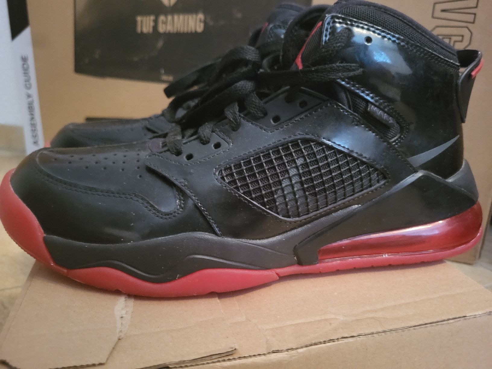 Jordan Scarpe da uomo: Air Jordan Mars 270 Patent Bred – Nuovo (secondo la descrizione) da Buchs SG venduto da cap_qnl6
