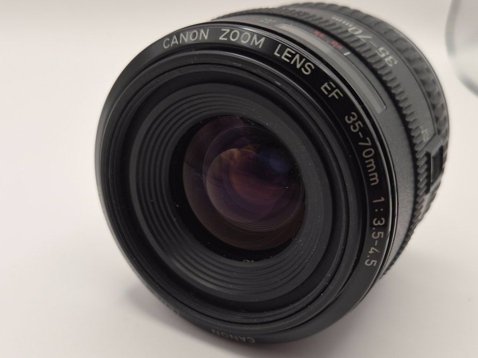 Canon Fotocamera: Canon EOS 650 + EF 35-70mm + Handbücher – Usato da Ebmatingen venduto da Campbelli 1