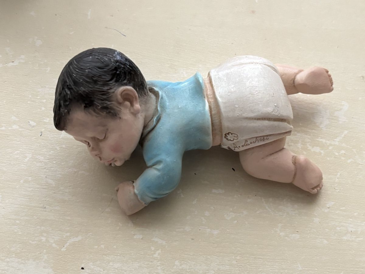 Tutte le decorazioni: Luchesi 3 Figuren und Stuhl – Usato da Balsthal venduto da AGUARDA 1
