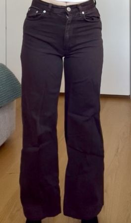 Jean ample Pull&Bear taille 36 marron foncé pour l'automne