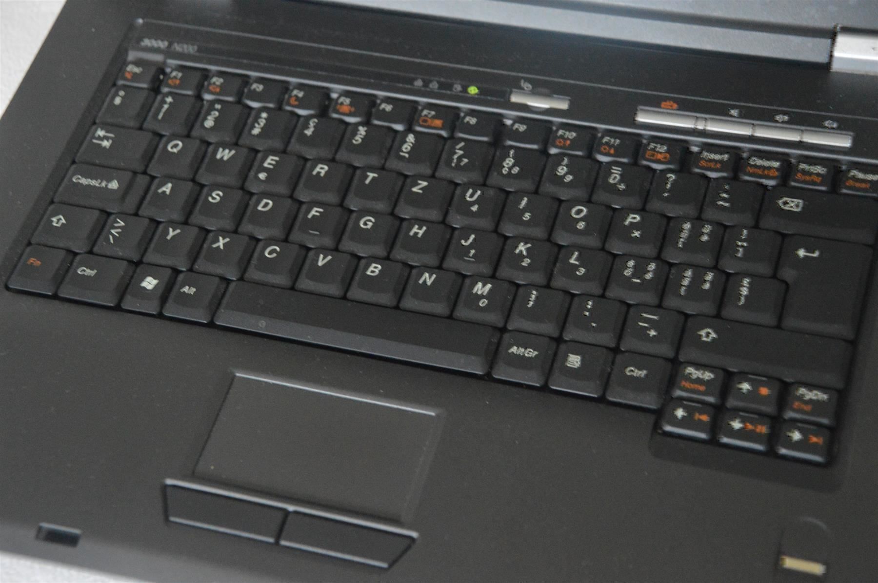 Lenovo Notebooks: Laptop Lenovo 0769 – Defekt aus Collonges von arashee 6
