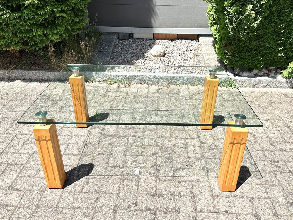 Glastisch mit Holzbeinen – Couchtisch / Esstisch (Gebraucht) in Reinach AG für CHF 45 – nur Abholung auf Ricardo kaufen