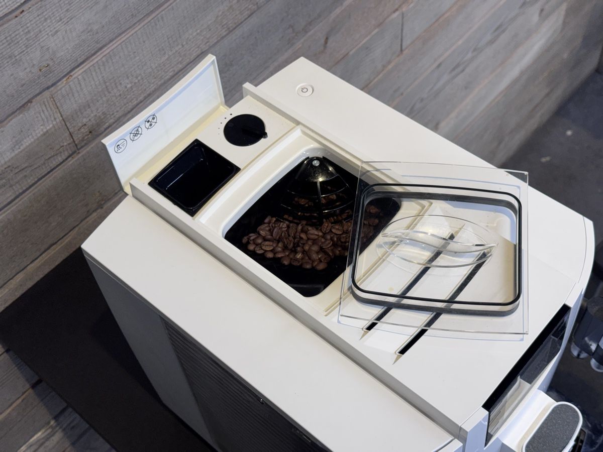 Jura Macchine per caffè & Macchine per espresso: Machine à café Jura e8 – Usato da Martigny-Croix venduto da bergab70 1