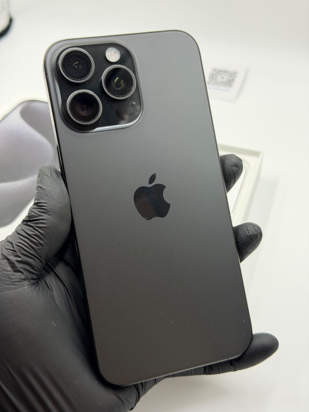 Apple Telefoni cellulari / Smartphones: Apple iPhone 15 Pro Max - 512 GB – Usato da Chur venduto da ReplaceHub 1