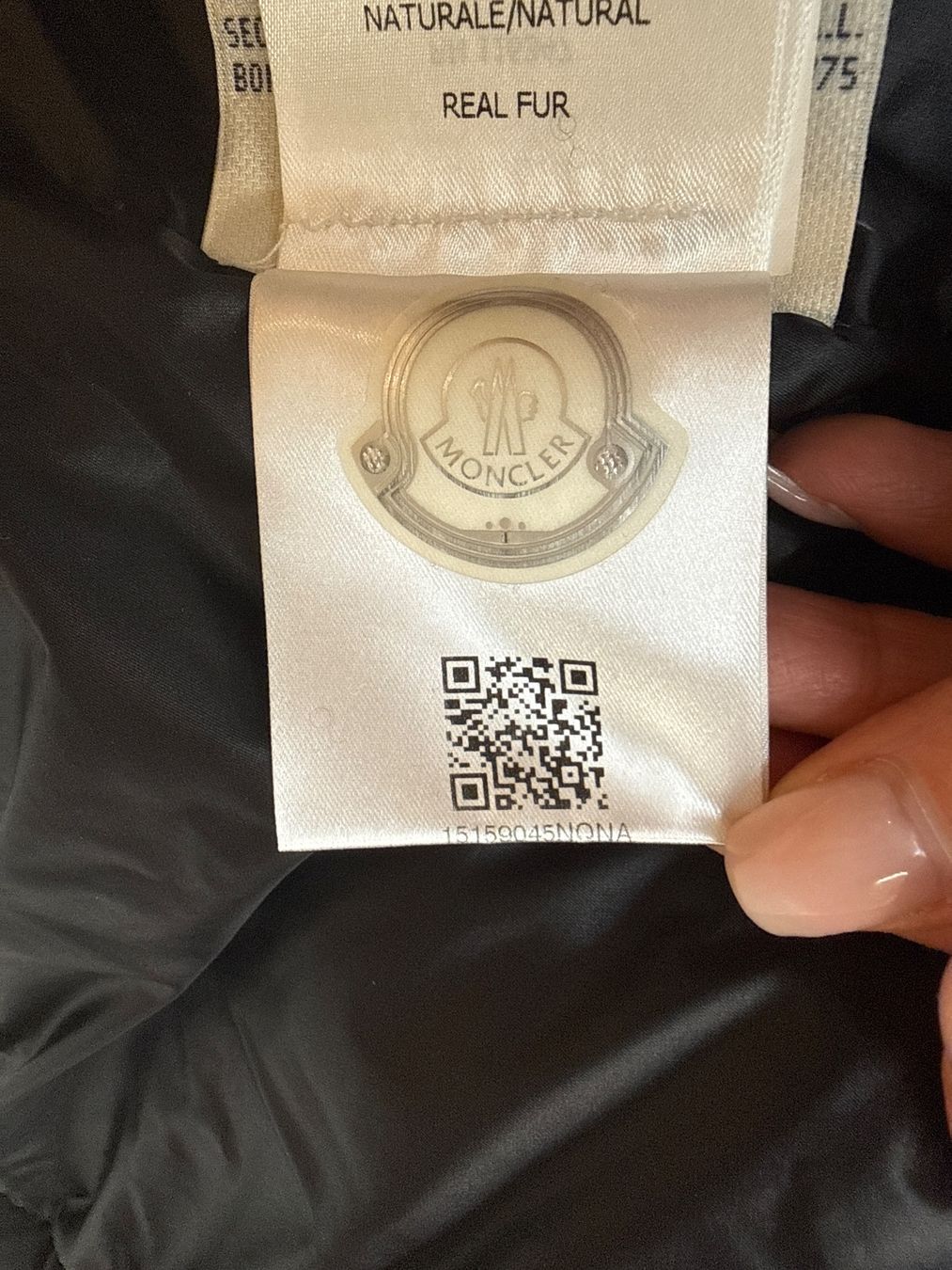 Moncler Jacken: Moncler Daunenjacke – Gebraucht aus Wollerau von isa_fx8n 5