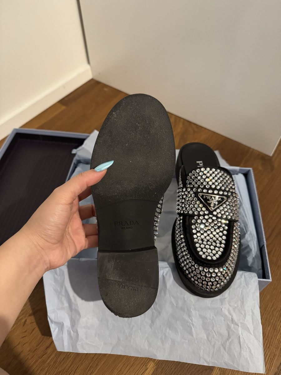 Prada Chaussures femmes: Prada crystal loafers/mules – D'occasion à Zürich par annysclo 1