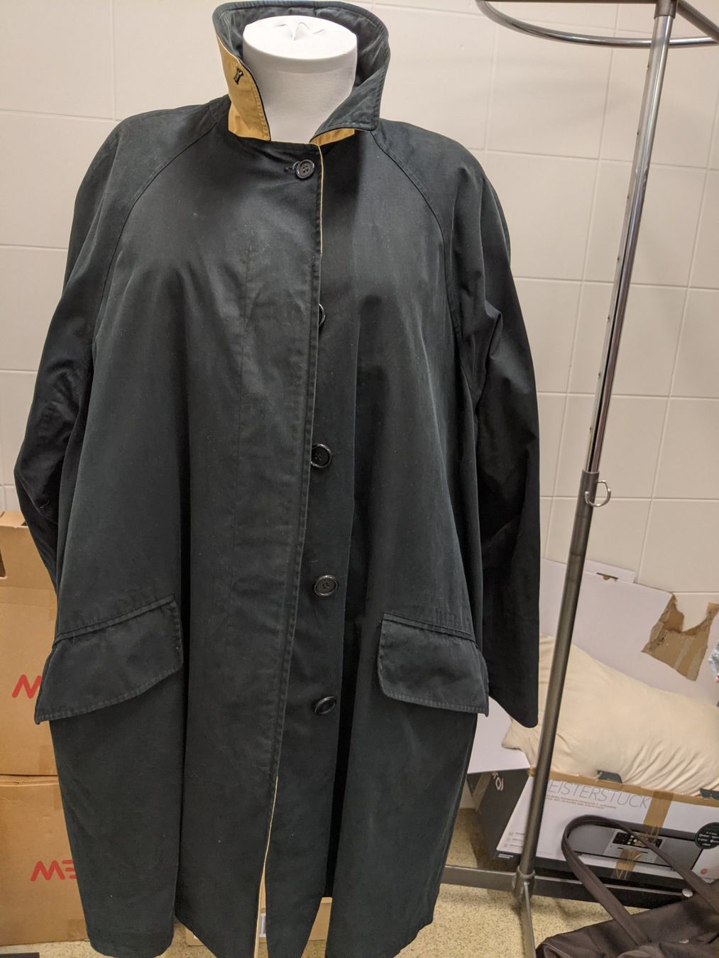 Burberry Cappotti: Burberry Regenmantel GR 40 – Usato da Langnau am Albis venduto da Judithsebi 2