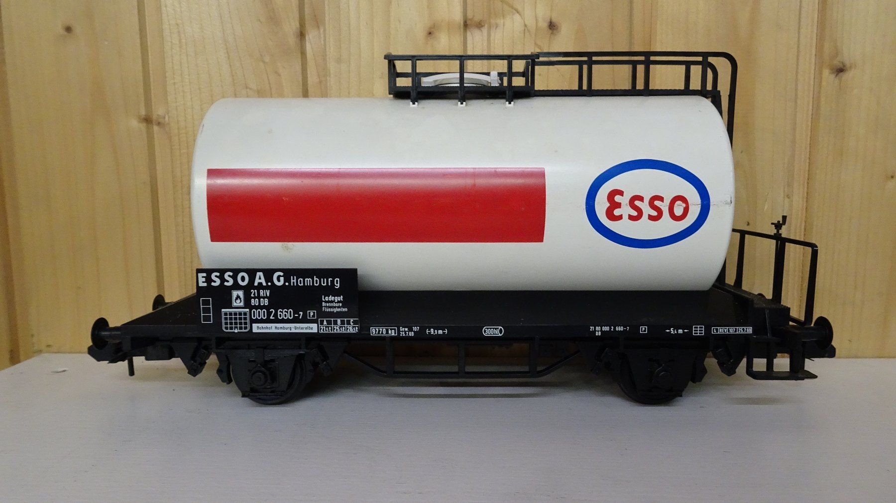Märklin Modellini di ferrovie: Märklin Spur 1 Tankwagen – Usato da Wetzikon ZH venduto da Hlukas