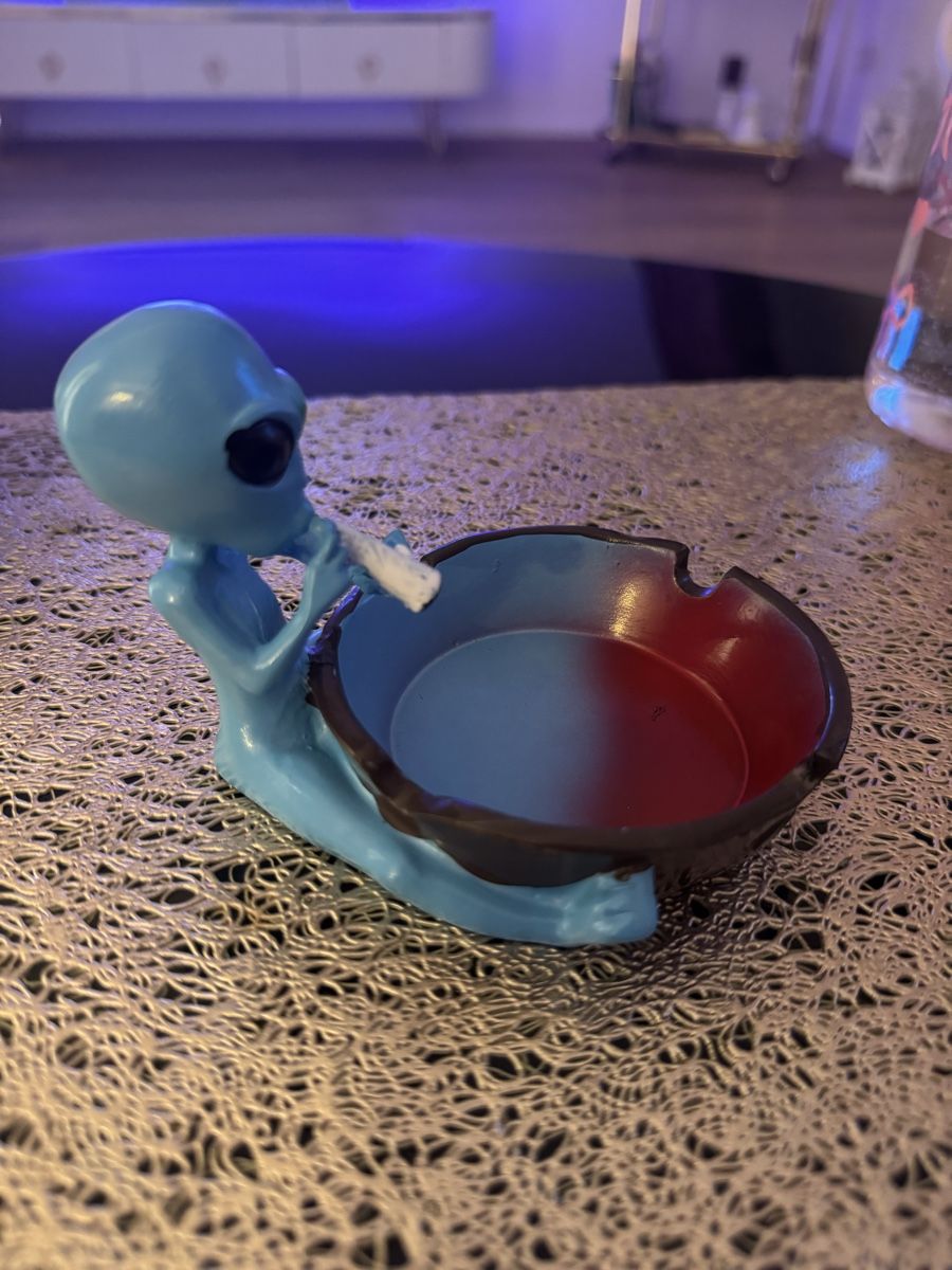 Aschenbecher: Alien Aschenbecher, Deko, Neu – Neu (gemäss Beschreibung) aus Zwillikon von lej_9nbg 2