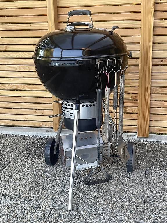 Weber Grills: Weber Master-Touch 57 cm inkl. Pizzaofen-Aufsatz – Gebraucht aus Wisen SO von ni_peltier 2