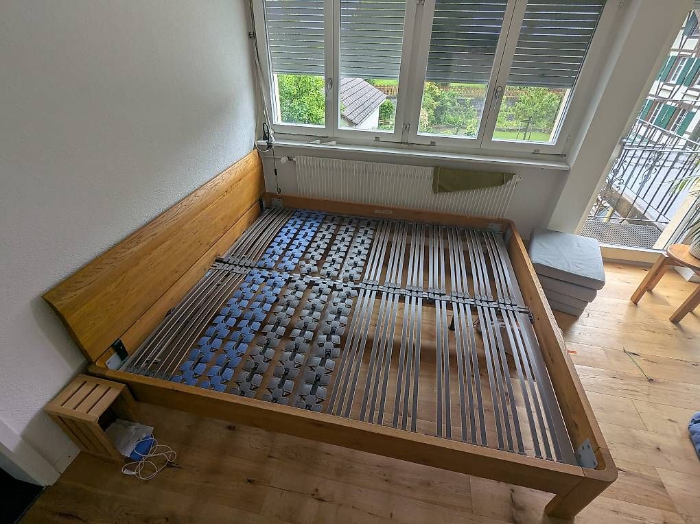 Hasena Lits: Hasena Oakline Bett 200x220 – D'occasion à Münsingen par daty