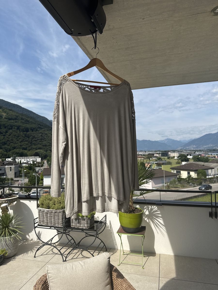 Tuniche: Vetono Oberteil – Usato da S. Antonino venduto da Swissbutler 1