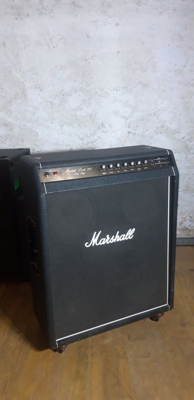 Marshall Amplificatori: Marshall Solide State, 100W 4x12 -Kombination – Usato da Thun venduto da Sternschnuppe7