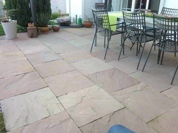 Bodenbeläge: Gartenplatten Sandstein MODAK bruchrau, Kanten gebrochen – Neu (gemäss Beschreibung) aus Thalwil von Qualitaetdesign 2