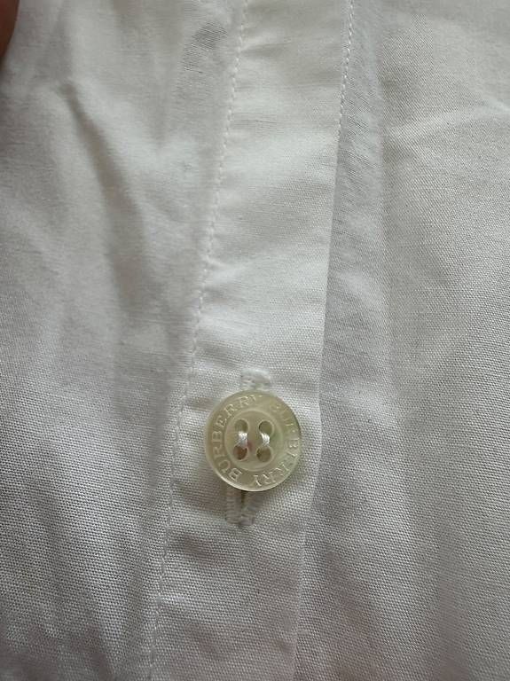 Camicette:  Burberry Bluse  Weiß  Ärmellos  Grösse S – Usato da Allschwil venduto da adr_nh68 2