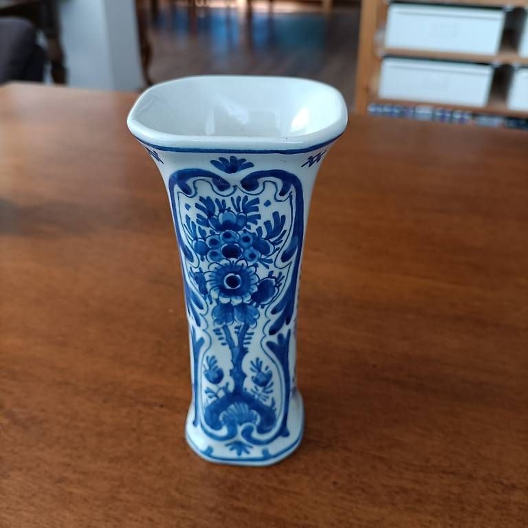 Vasi & Recipienti: Kleine Delfter Vase – Usato da Zug venduto da Sabina0