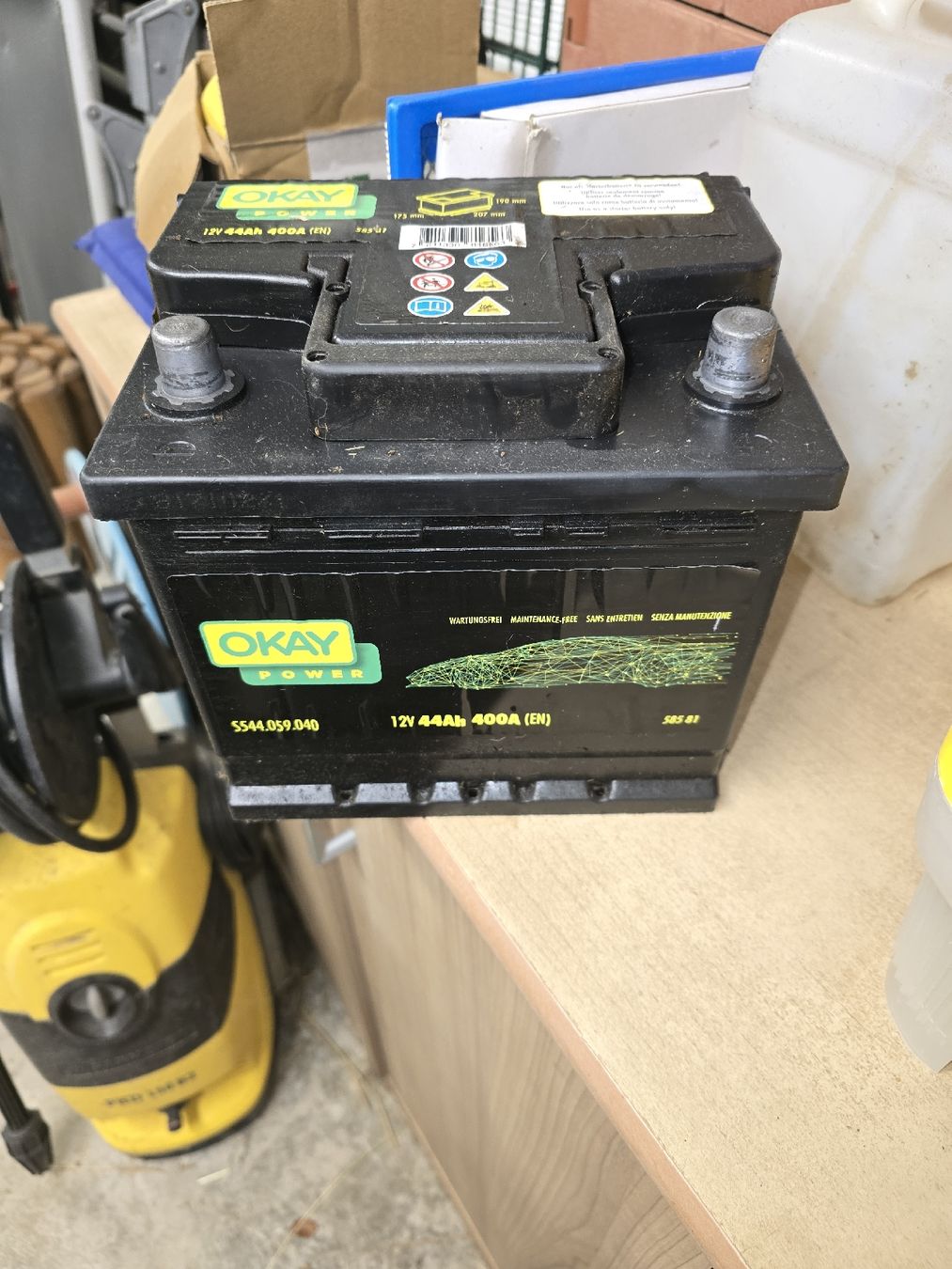 Batteries: Starterbatterie – D'occasion à Hemmental par Gersau0