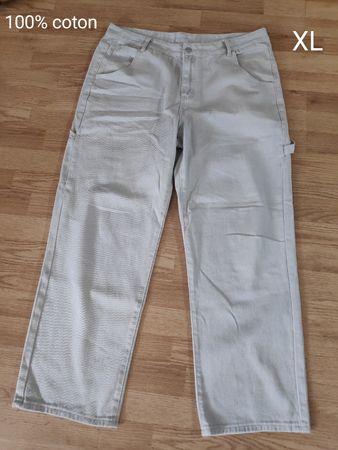Pantalon beige coupe ample XL