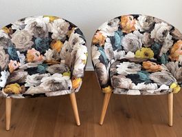2 Sessel floral, je CHF 99.-- (Total 198.--)