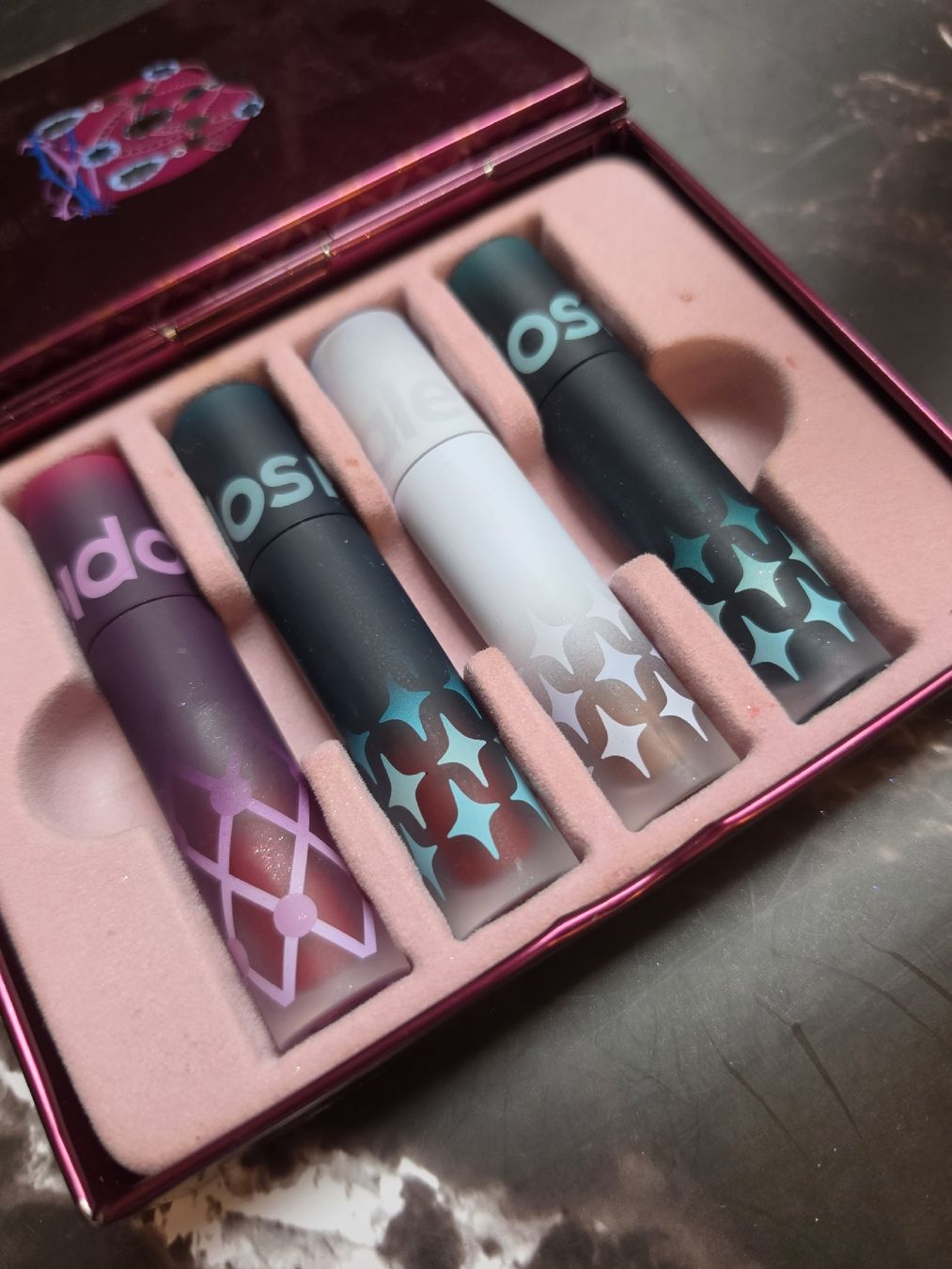 Make-up: Kaleidos Lippenstift Set  – Usato da Uster venduto da mikedizzy84