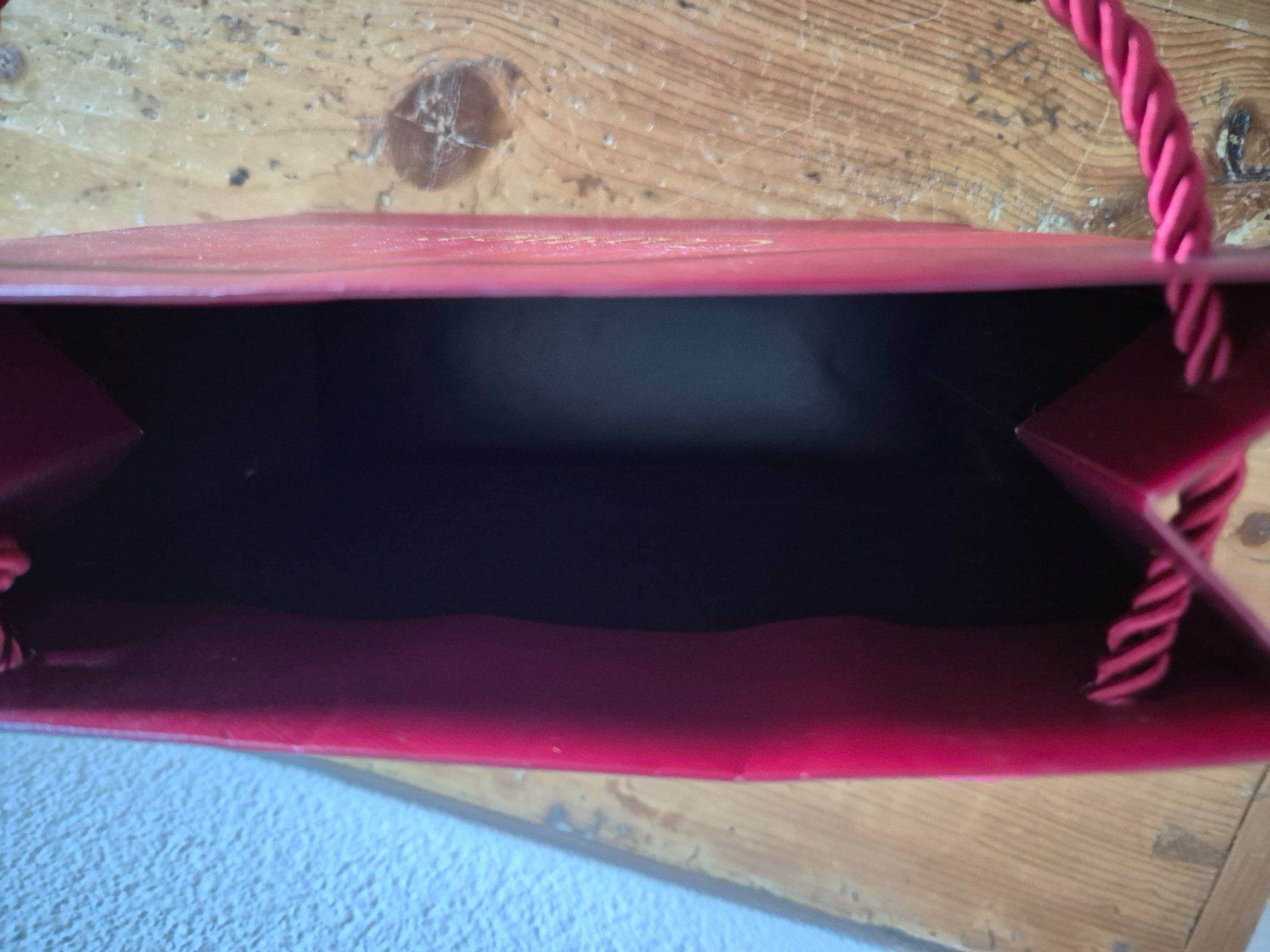 Cartier Borse: Papiertasche Cartier rot 18 x 20 cm Einkaufstüte – Usato da Würenlos venduto da Toolia 2