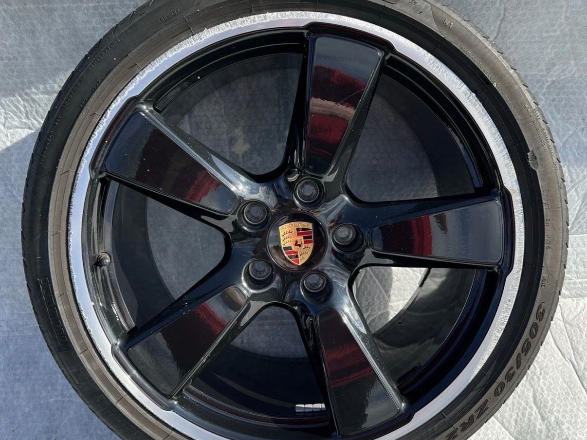 Porsche Automobili: Porsche Panamera / GTS / Facelift / 970.2 – Usato da Dietfurt venduto da LvLvLV 8