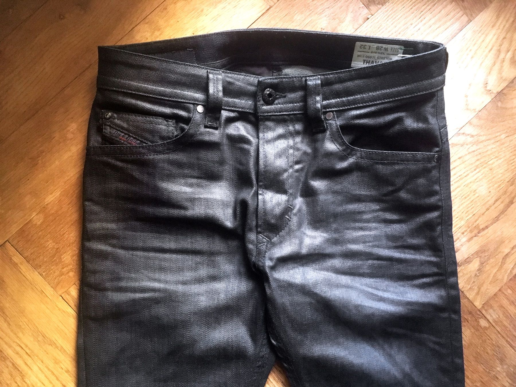 Diesel Jeans: DIESEL Jeans – Nuovo (secondo la descrizione) da LAUSANNE venduto da PUMPERNICKEL3 1