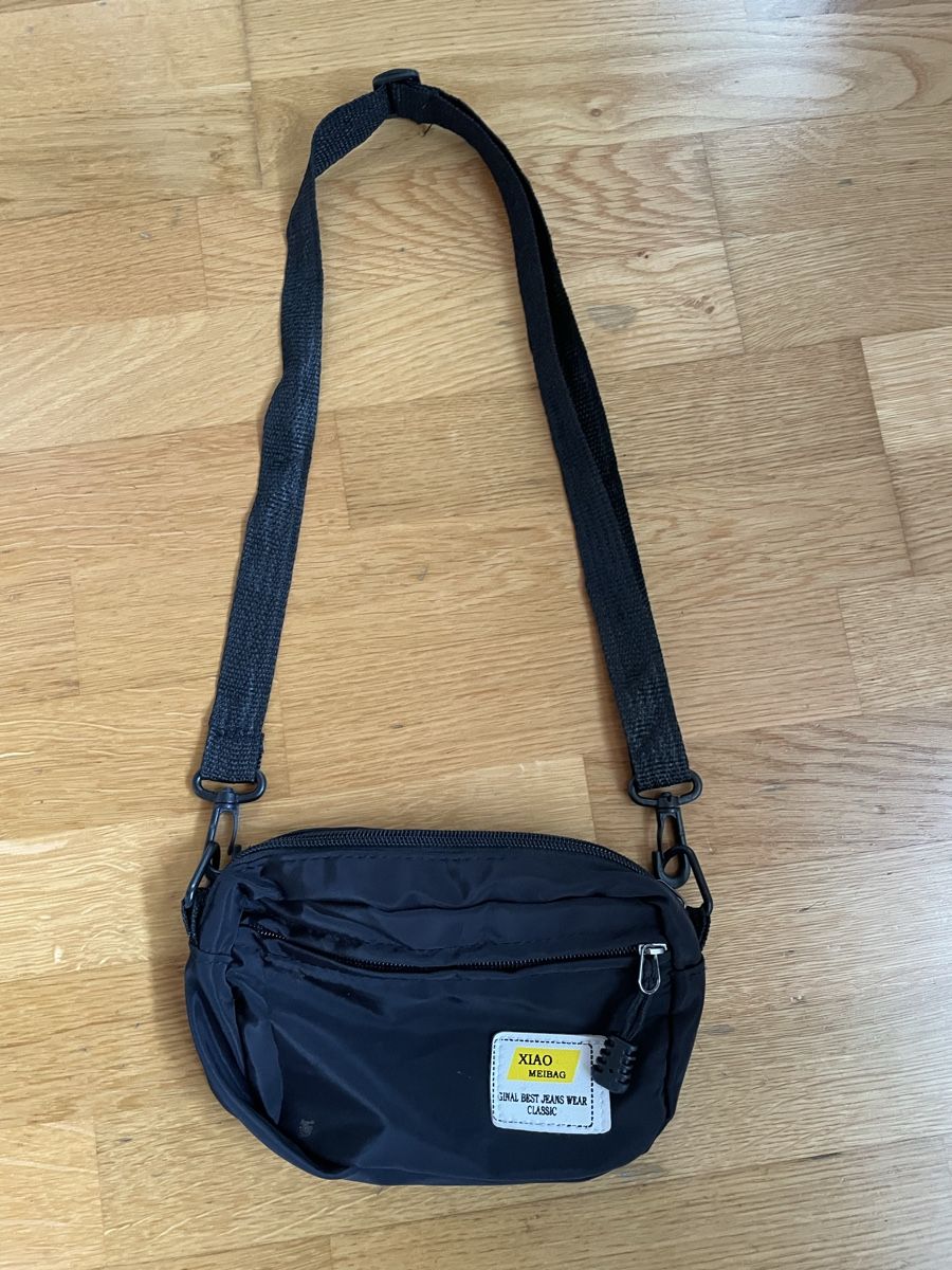 Taschen: Tasche – Gebraucht aus Wichtrach von F.buerki