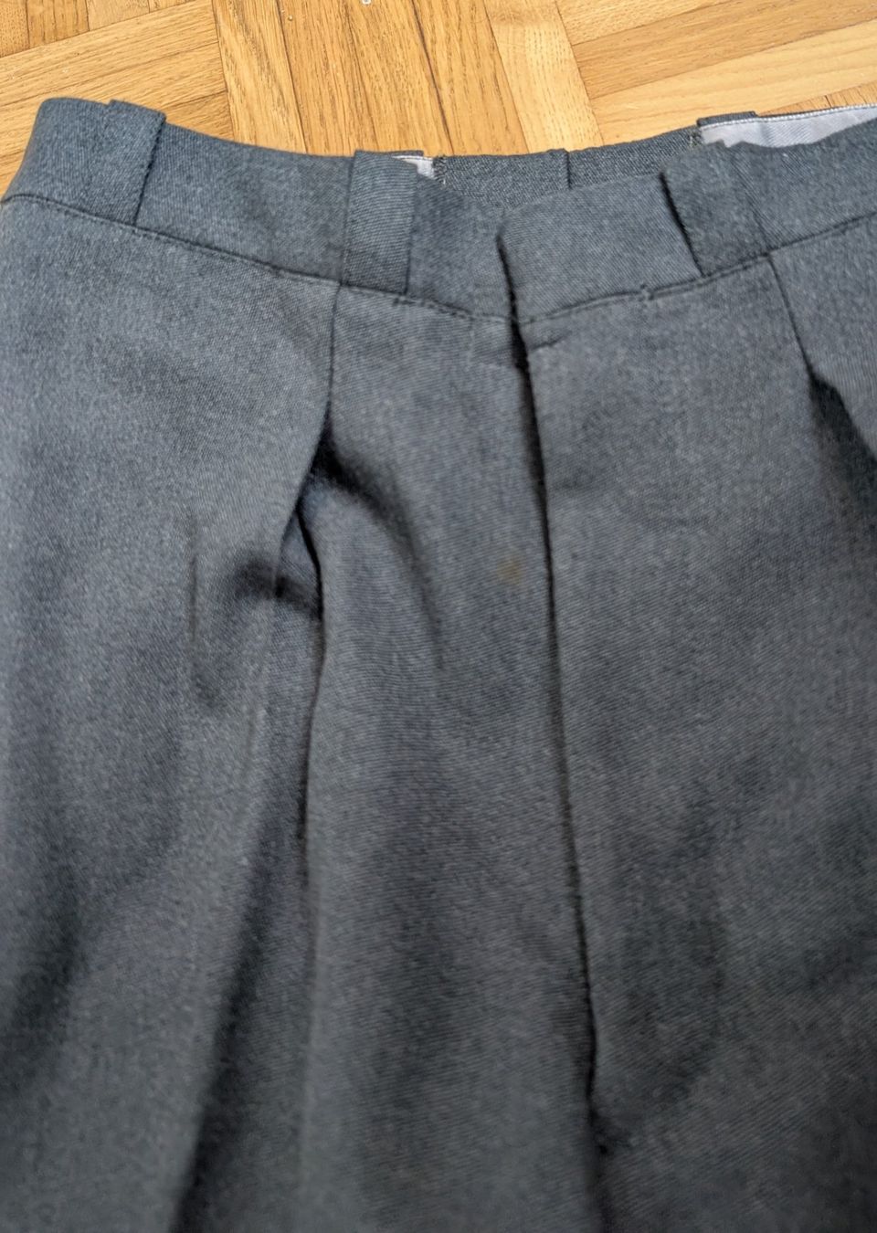 Schweizer Armee Uniformen: Original Schweizer Militär Uniform Hose, Grösse 80 / 38 – Gebraucht aus Zürich von axolottchen 8