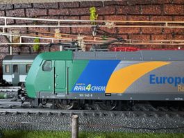 Märklin Re 482 European Bulls, digital mfx (AC)