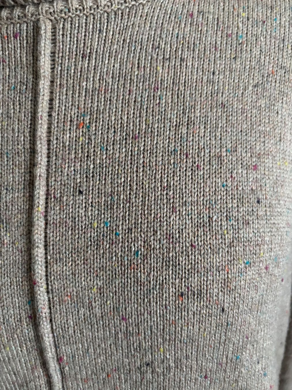 Opus Pullover & Sweatshirts: opus Langarm Rollkragen Pullover hellbraun mit Sprinkeln  38 – Gebraucht aus Kleinandelfingen von 2Baba3 2