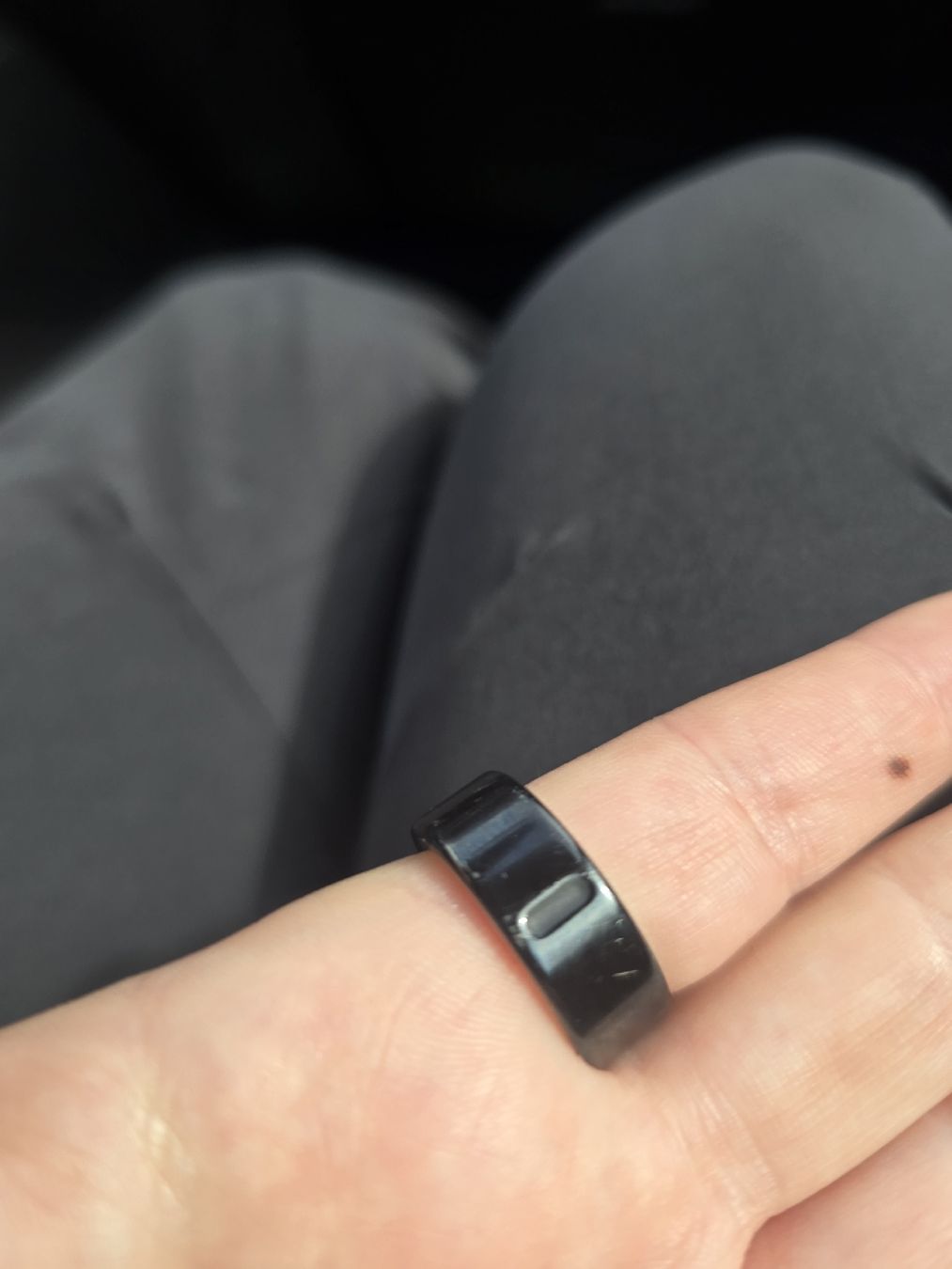 Oura Anelli: Oura Ring 4. Generation in Schwarz, Grösse 7 – Usato da Zürich venduto da nara13 3