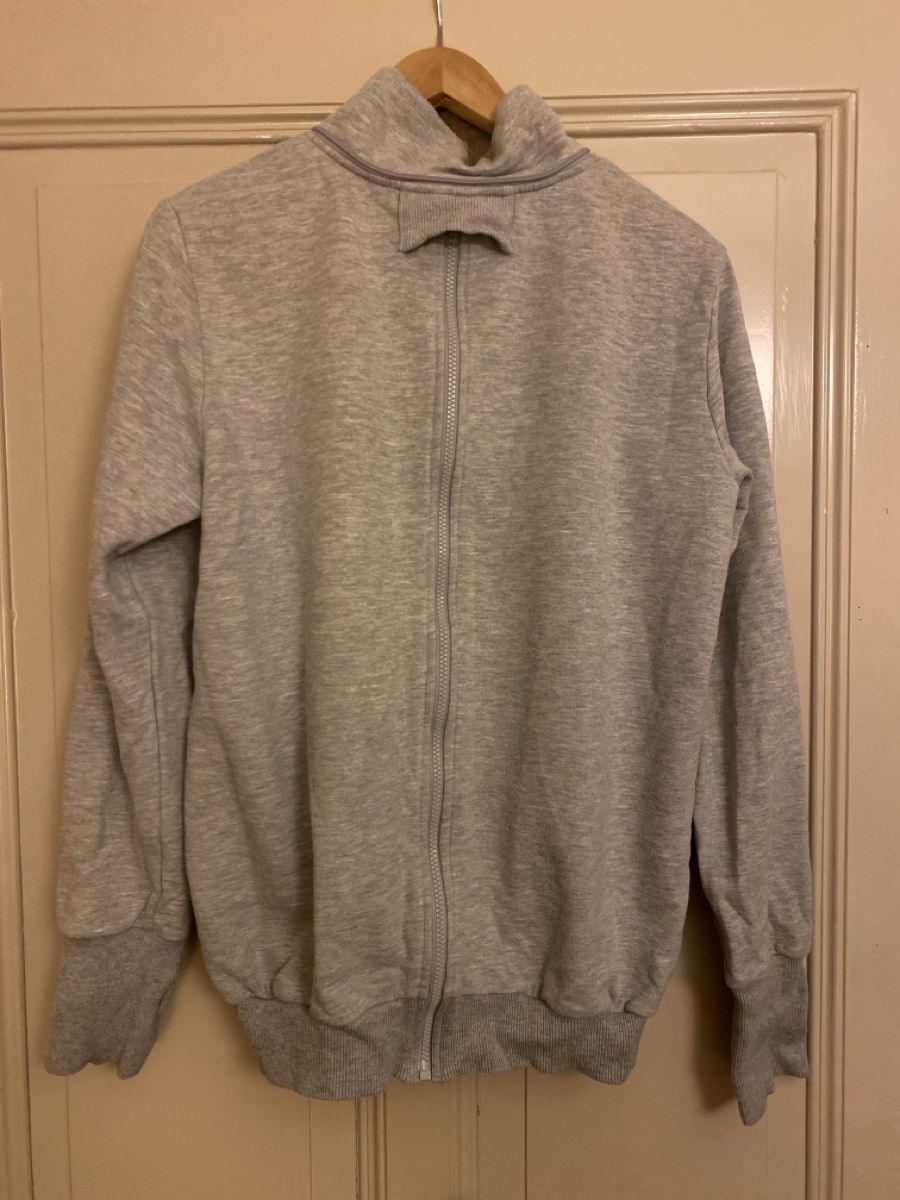 Pulls & Sweat-shirts: Pull de portage XL – D'occasion à Fribourg par noh_8sl2 1