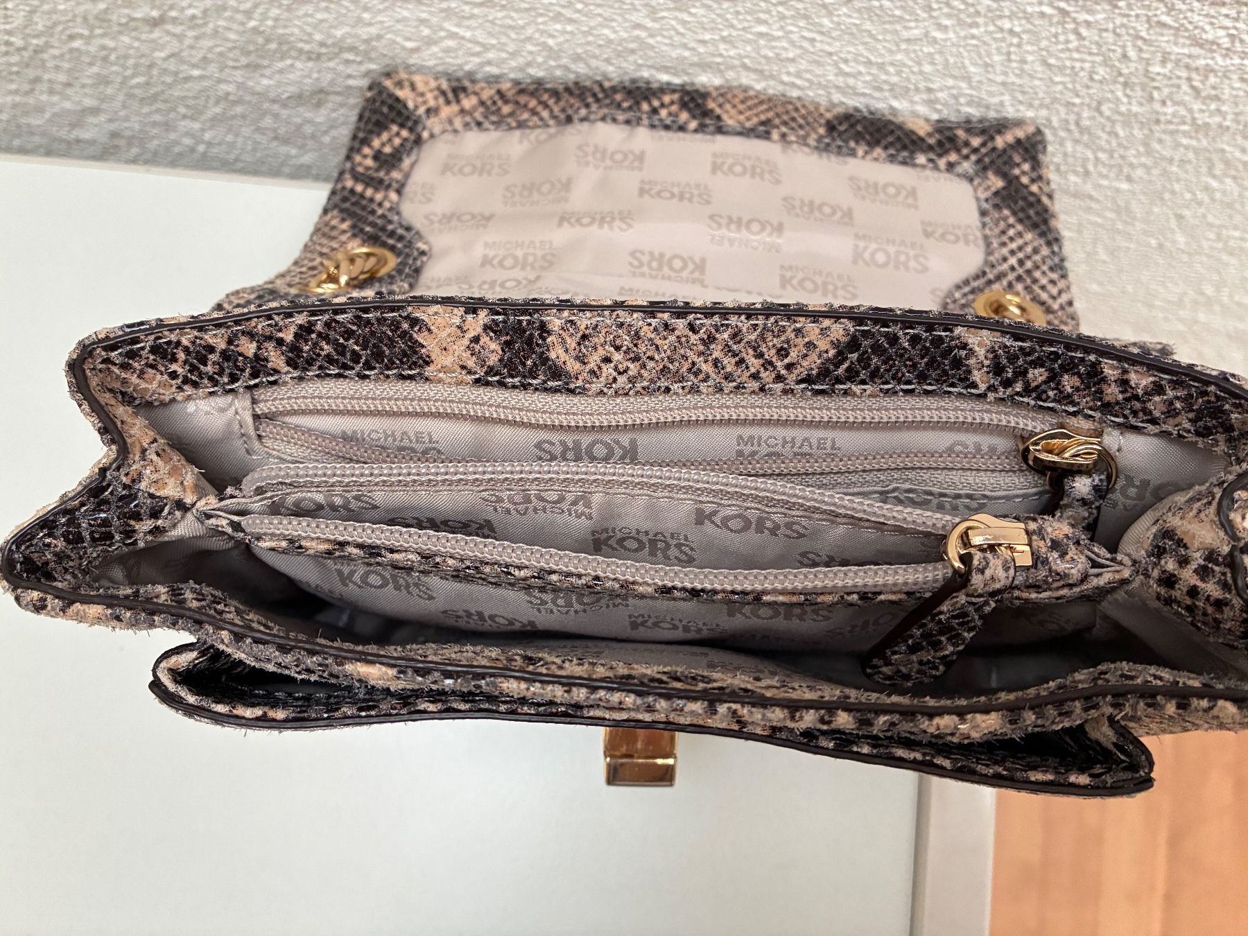 Borse da donna: Michael Kors Handtasche Python Optik, Goldkette,Top! (55) – Usato da Zürich venduto da Bhonolulu 5