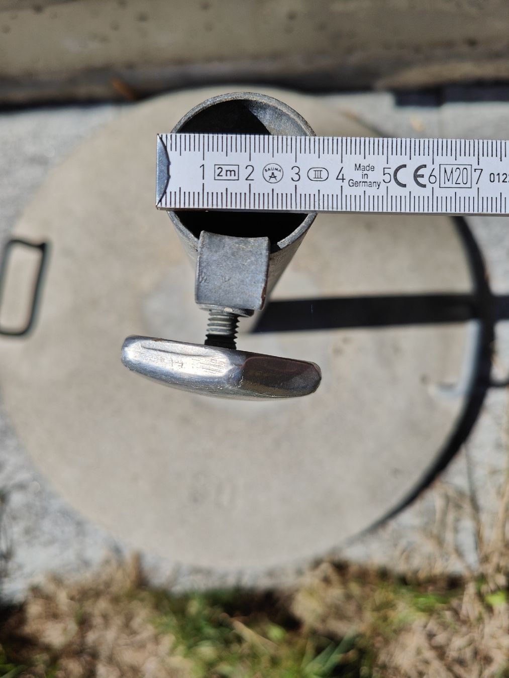 Altro: Sonnenschirmständer Beton – Usato da Moosseedorf venduto da Haldemann18 1