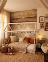 Kinderbett in Hausform mit Matraze